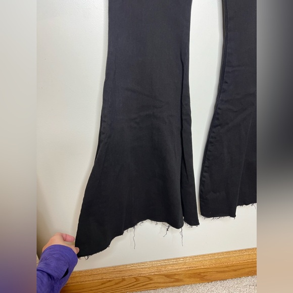 We The Free Lace Up Back Flare Leg Jeans Black size US27 - Picture 3 of 13